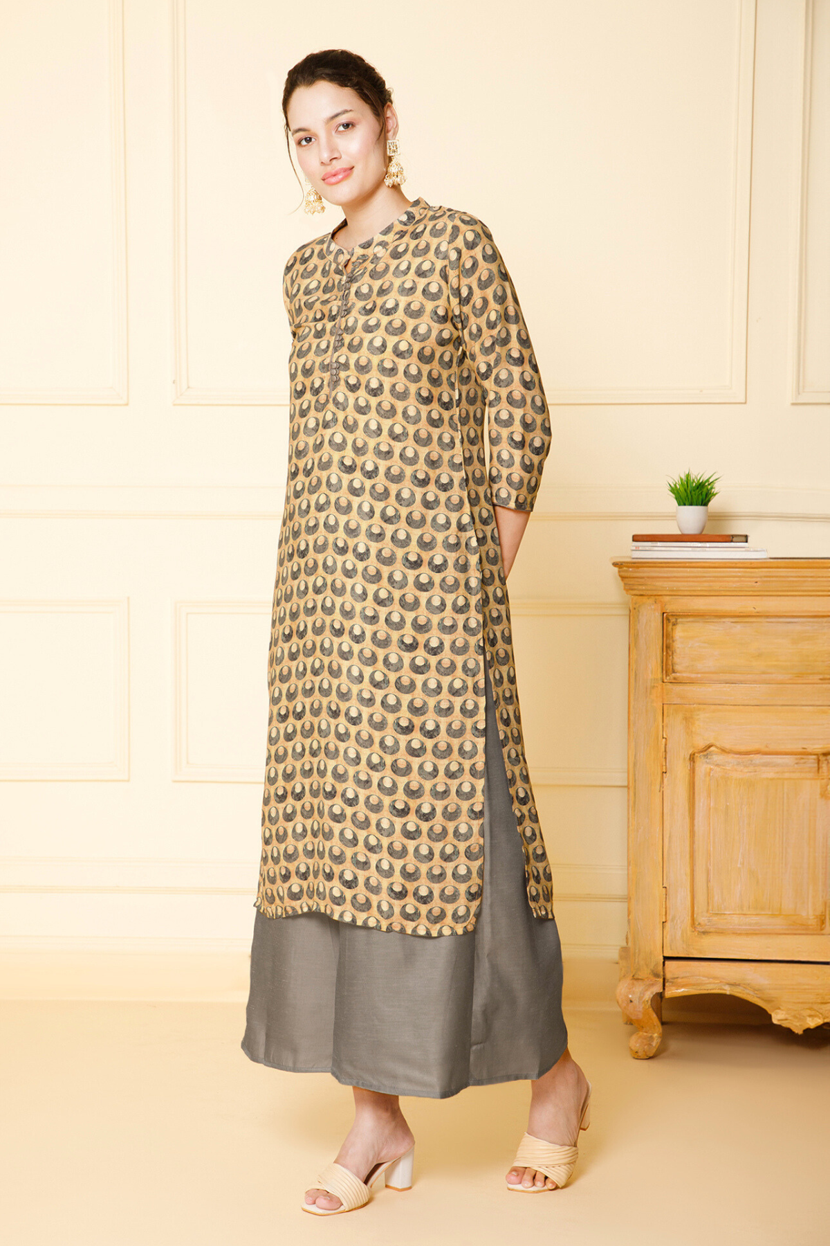 Sunlit Circles Kurti Set